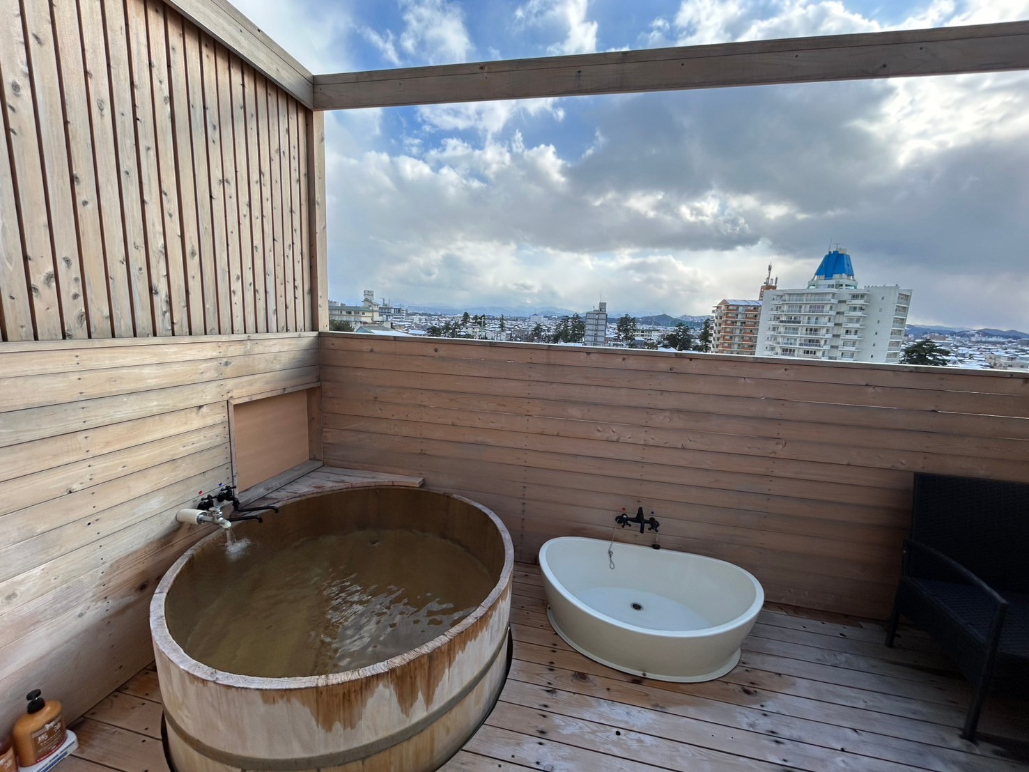 ワンコと露天風呂_250401_33